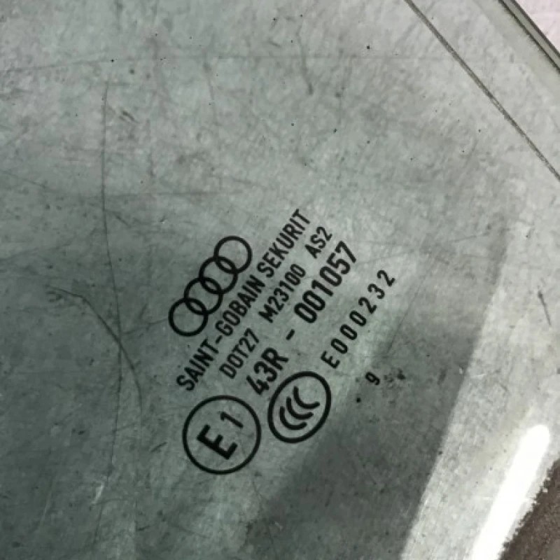 Geam stanga spate / Audi A3 8P 2010 / Caroserie, oglinzi si faruri