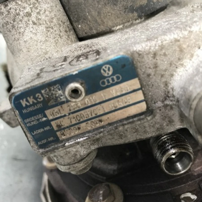 Turbosuflanta turbo turbina / Volkswagen Polo 6R 2011 / Motor, racire si evacuare