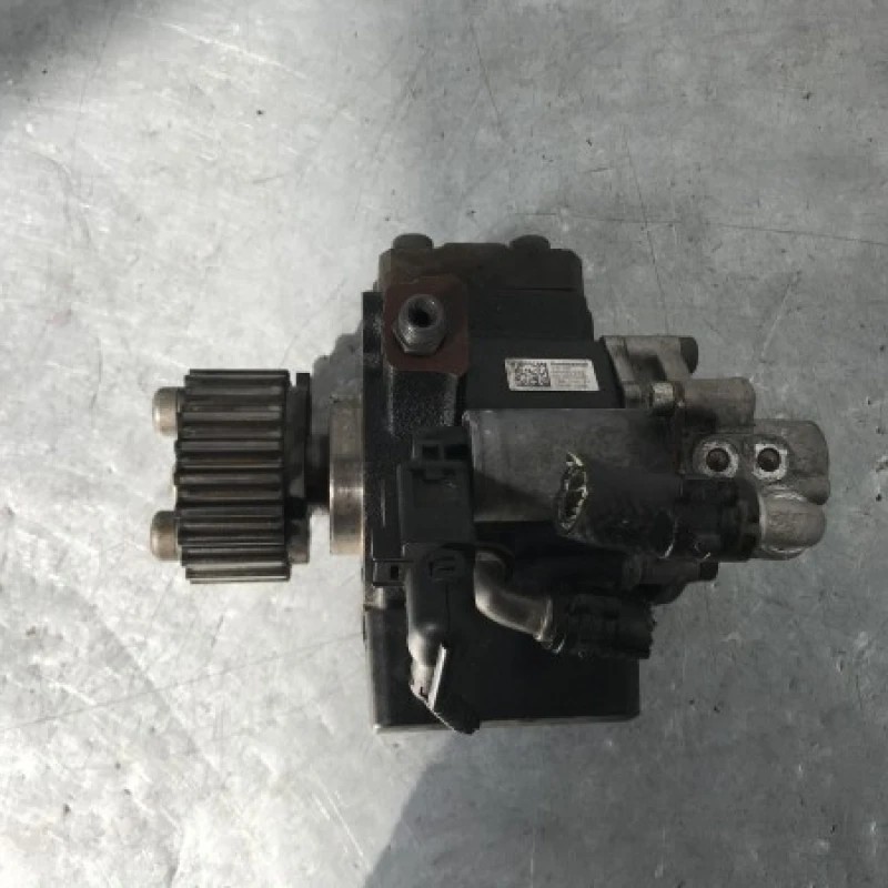 Pompa de injectie inalte / Volkswagen Polo 6R 2011 / Motor, racire si evacuare