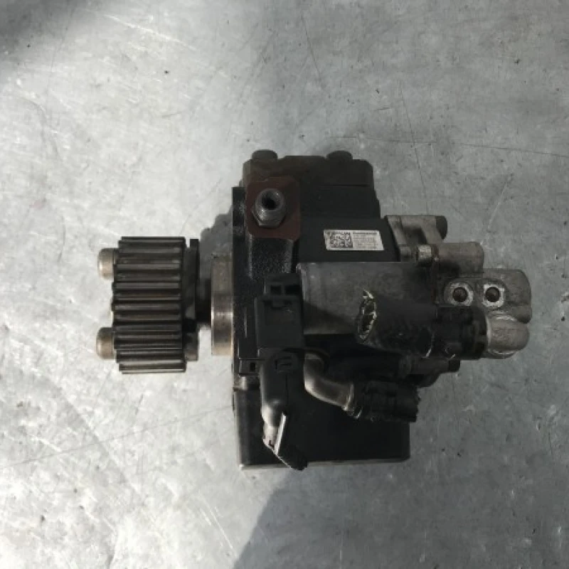 Pompa de injectie inalte / Volkswagen Polo 6R 2011 / Motor, racire si evacuare