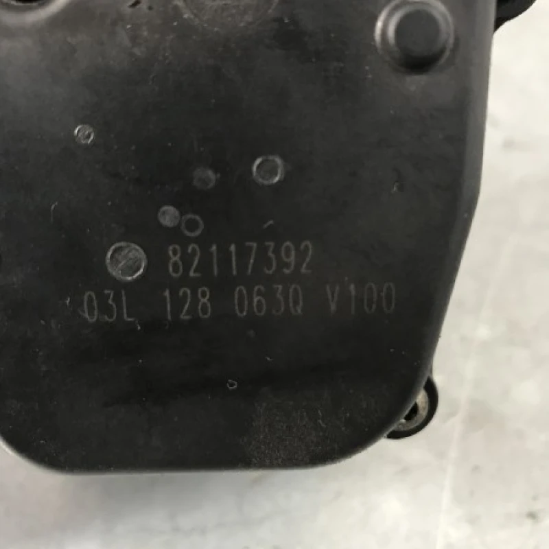 Clapeta de acceleratie / Volkswagen Polo 6R 2011 / Motor, racire si evacuare