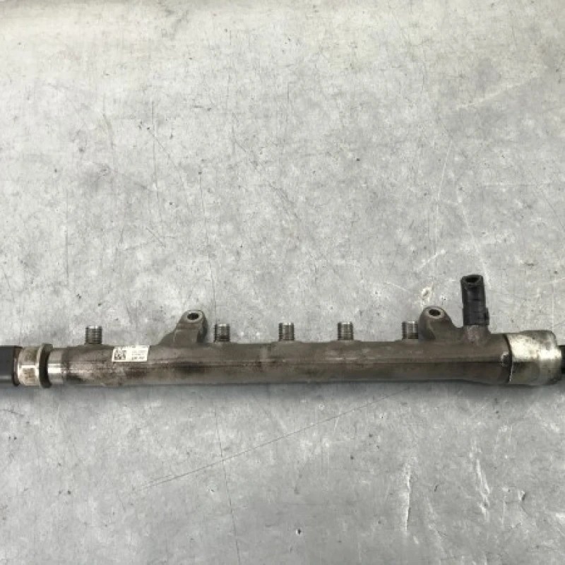 Rampa injectoare cu senzor / Volkswagen Polo 6R 2011 / Motor, racire si evacuare