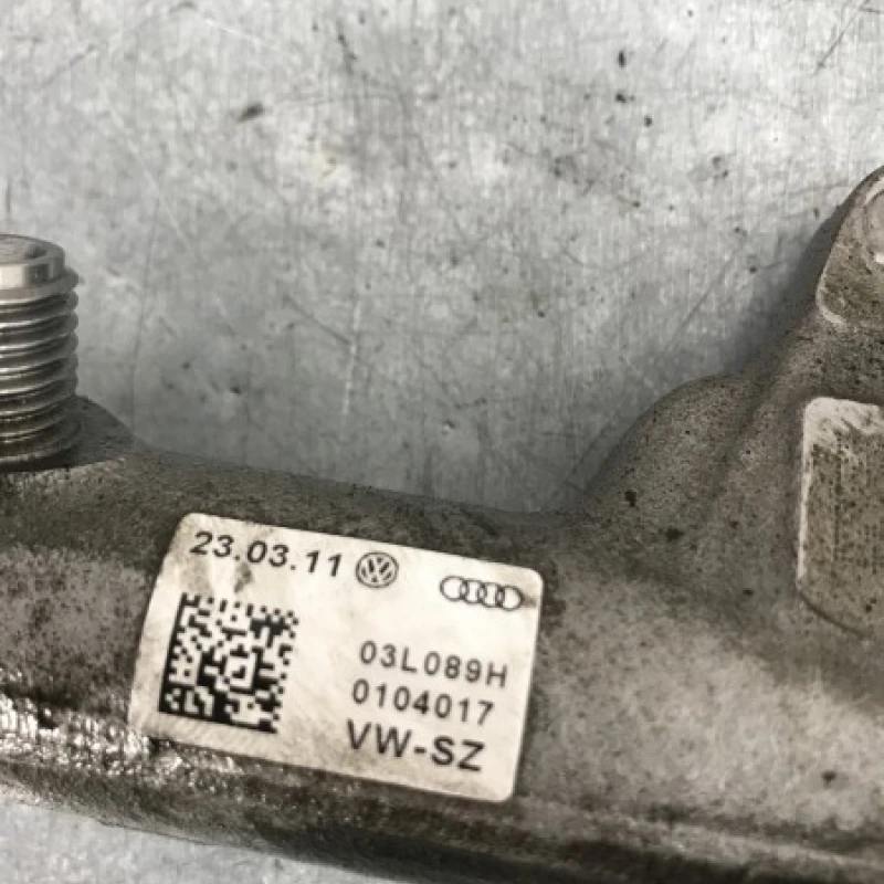 Rampa injectoare cu senzor / Volkswagen Polo 6R 2011 / Motor, racire si evacuare