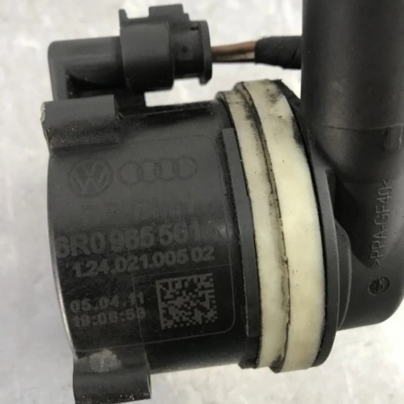 Pompa auxiliara recirculare apa / Volkswagen Polo 6R 2011 / Motor, racire si evacuare