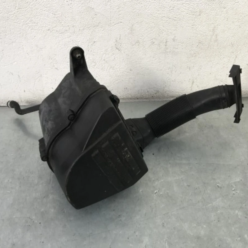 Carcasa filtru aer / Volkswagen Polo 6R 2011 / Motor, racire si evacuare