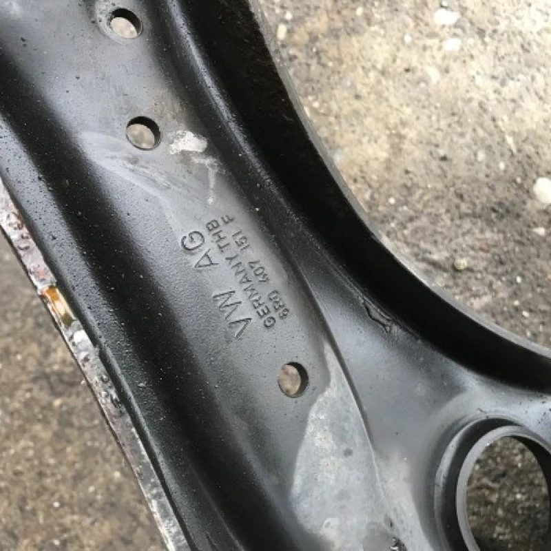 Jug motor punte fata / Volkswagen Polo 6R 2011 / Motor, racire si evacuare