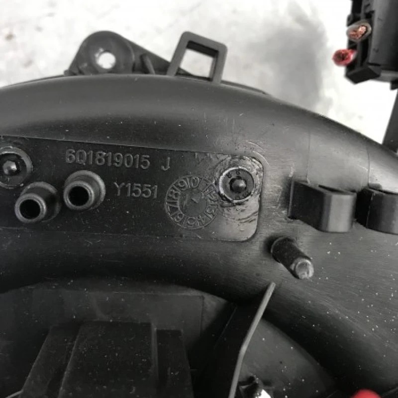 Ventilator aer bord / Volkswagen Polo 6R 2011 / Climatizare