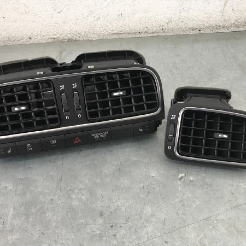 Grila aer bord Volkswagen 
