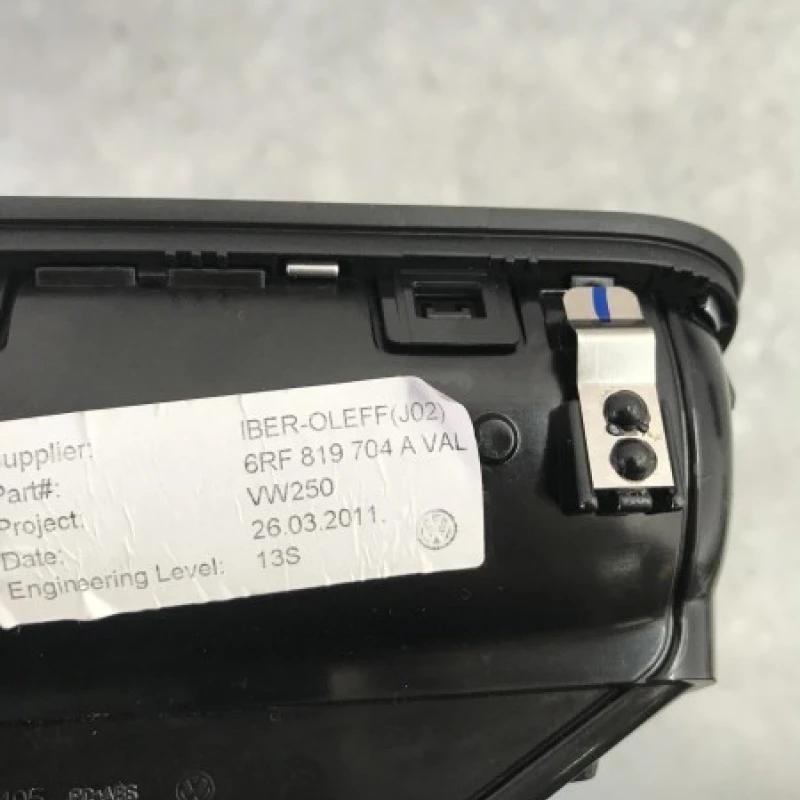 Grila aer bord / Volkswagen Polo 6R 2011 / Interior