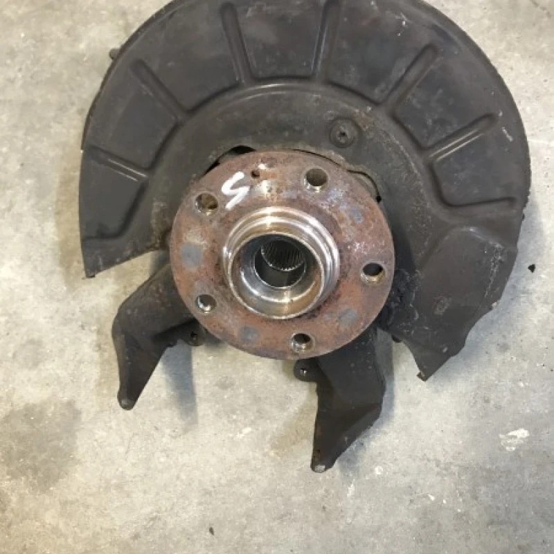 Fuzeta stanga fata / Audi A3 8P 2010 / Directie si suspensie
