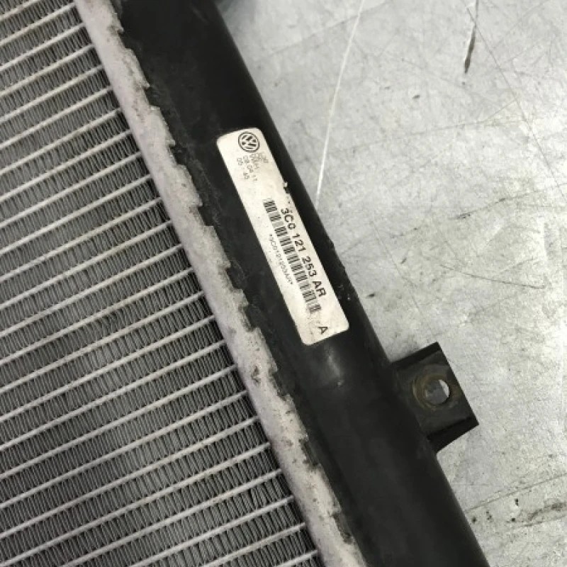 Radiator apa / Volkswagen Passat CC 2011 / Motor, racire si evacuare