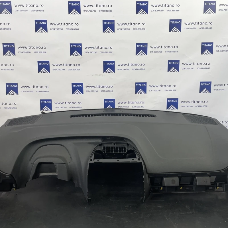 Plansa bord / Toyota Aygo AB40 2019 / Interior