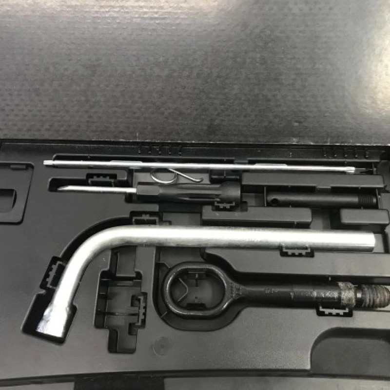 Trusa chei roata / Audi A4 B8 2010 / Accesorii roti si capace