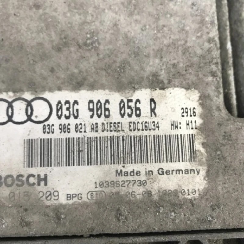 Calculator motor ecu / Audi A3 8P 2010 / Audio si electronice