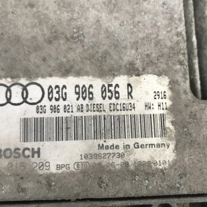 Calculator motor ecu / Audi A3 8P 2010 / Audio si electronice