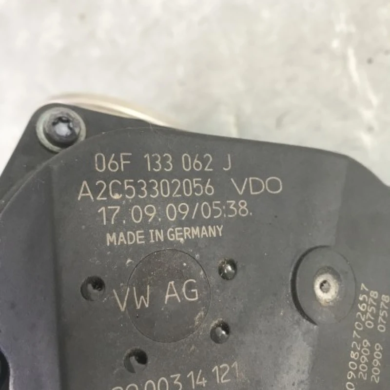 Clapeta de acceleratie / Audi   2010 / Motor, racire si evacuare