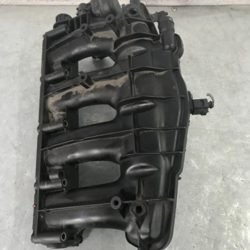 Galerie de admisie / Audi   2010 / Motor, racire si evacuare