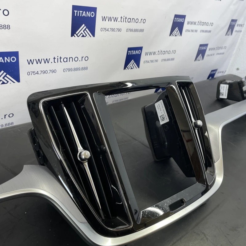 Ornament trim bord / Volvo V60 V60 2019 / Interior