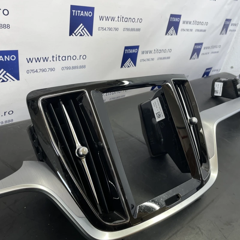 Ornament trim bord / Volvo V60 V60 2019 / Interior