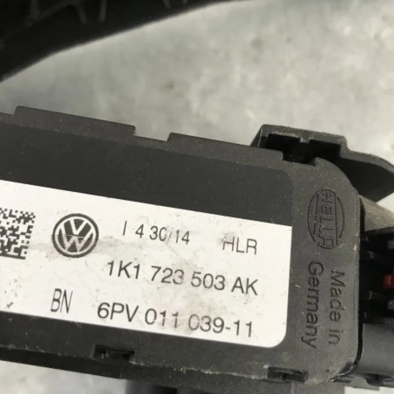 Pedala de acceleratie sport / Volkswagen Passat B7 Alltrack 2015 / Interior