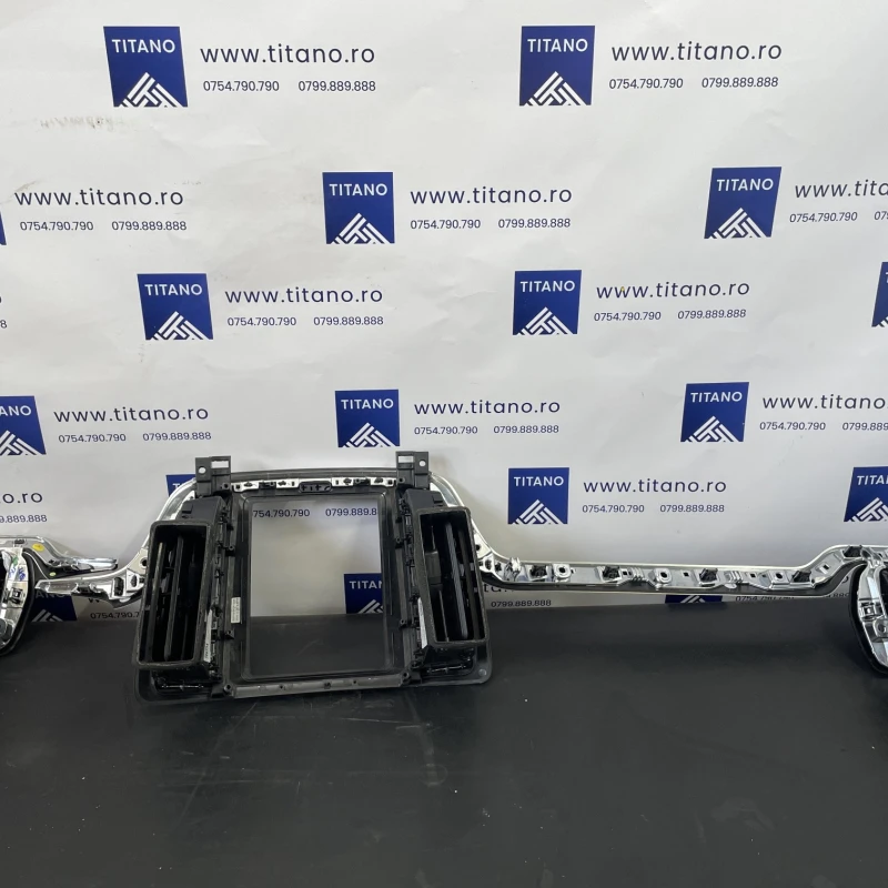 Ornament trim bord / Volvo V60 V60 2019 / Interior