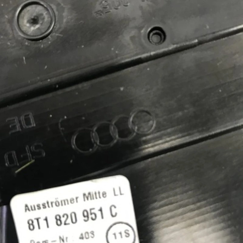 Grila centrala aer bord / Audi A5 8T 2010 / Interior