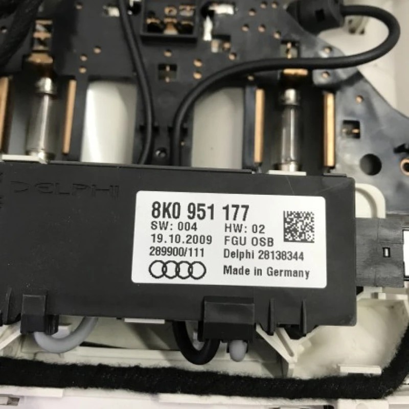 Plafoniera / Audi A4 B8 2010 / Interior