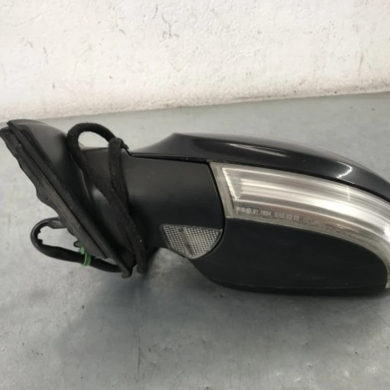 Oglinda stanga rabatare electrica / Volkswagen   2010 / Caroserie, oglinzi si faruri
