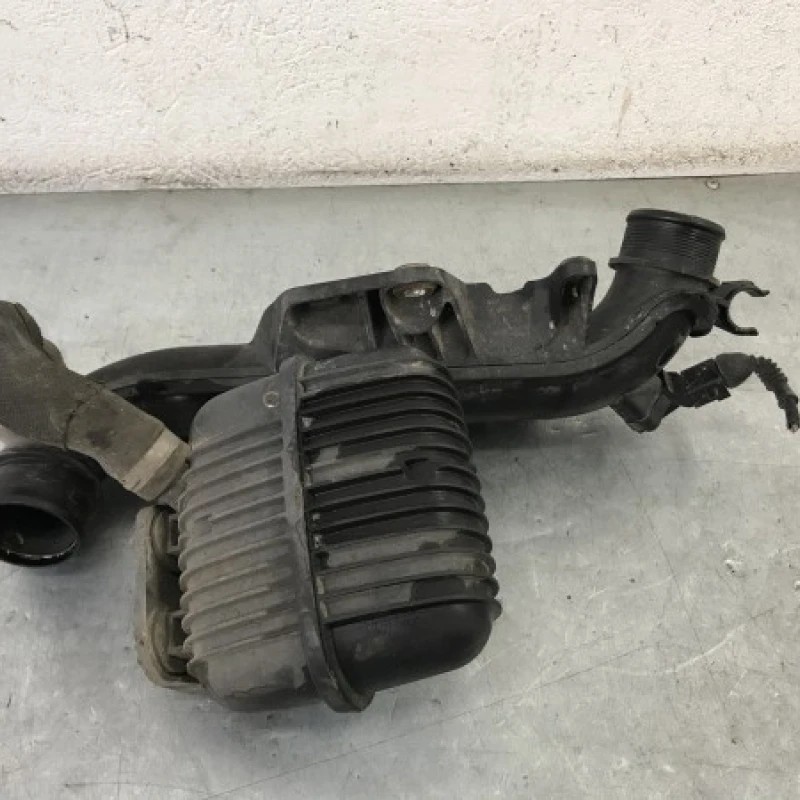 Rezervor vacuum Audi A4 B8 2010