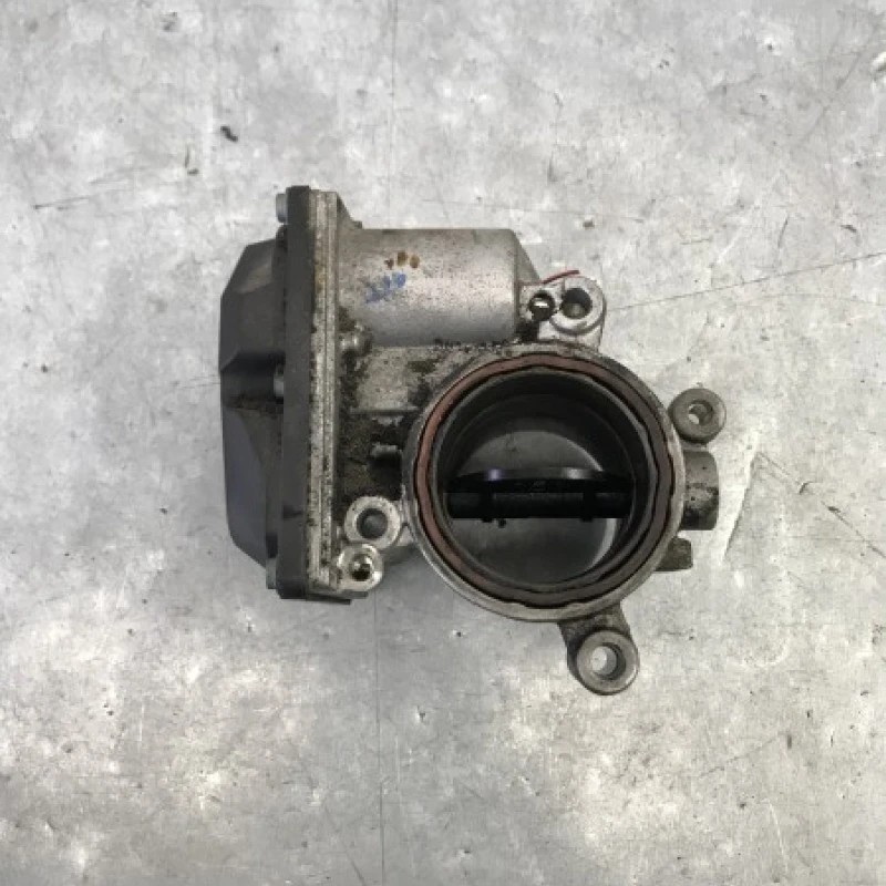 Clapeta de acceleratie Audi A4 B8 2010