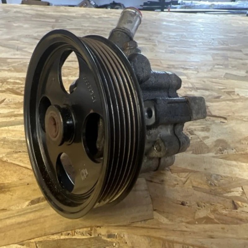 Pompa servo / Opel Insignia A 2014 / Directie si suspensie