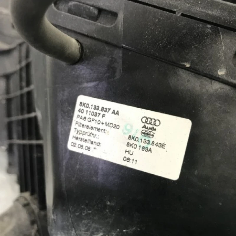 Carcasa filtru aer / Audi   2010 / Motor, racire si evacuare