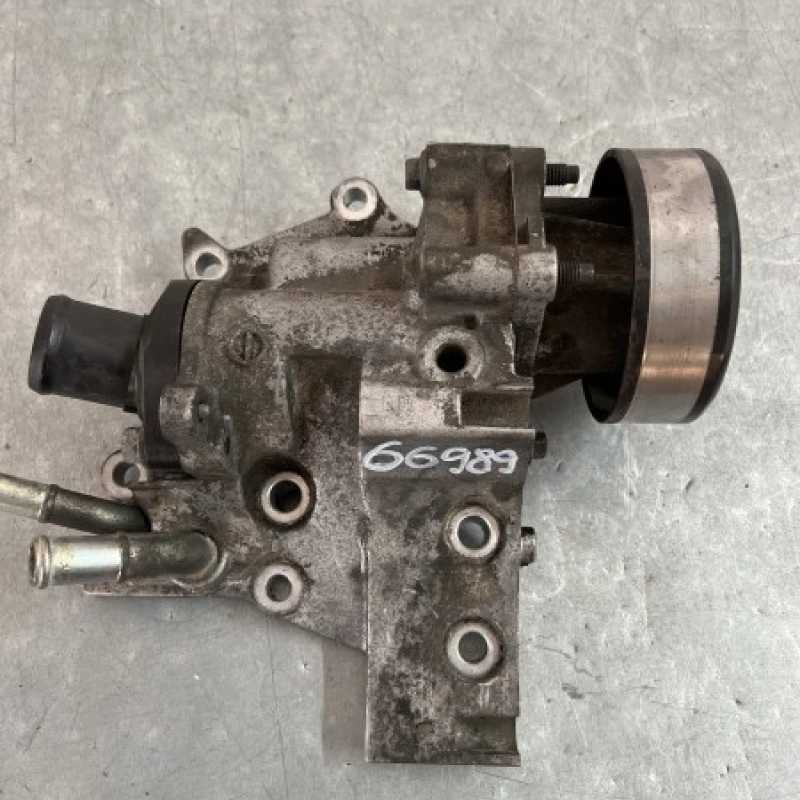 Pompa de apa / Nissan Qashqai J10 2009 / Accesorii roti si capace