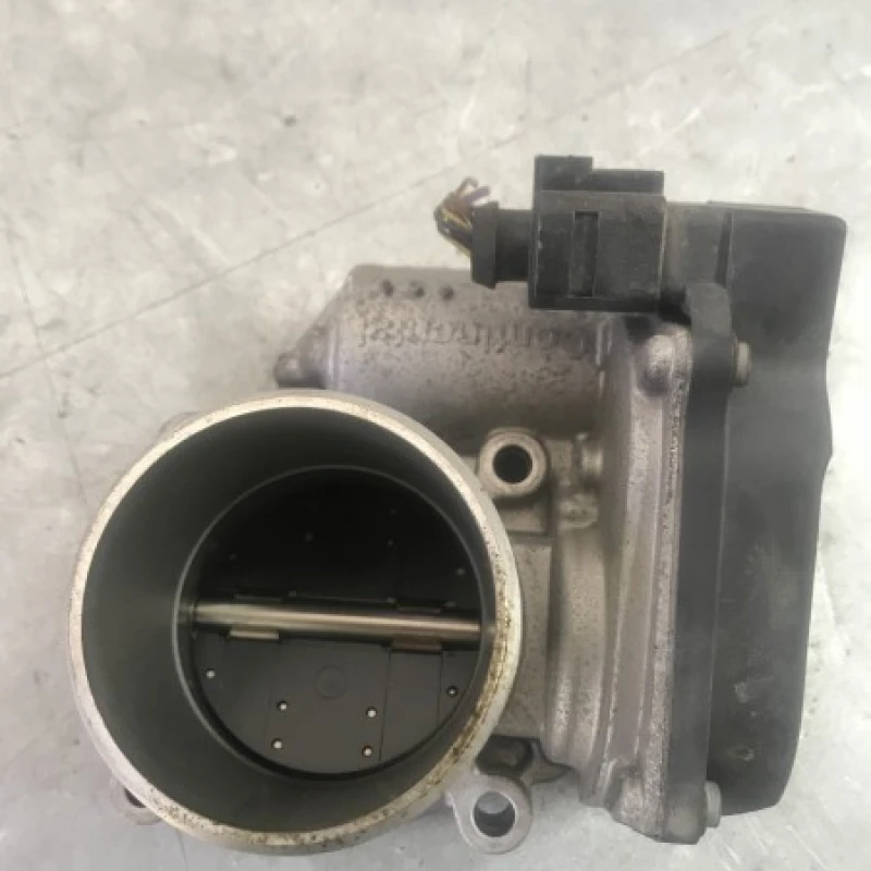 Clapeta de acceleratie / Volkswagen   2010 / Motor, racire si evacuare