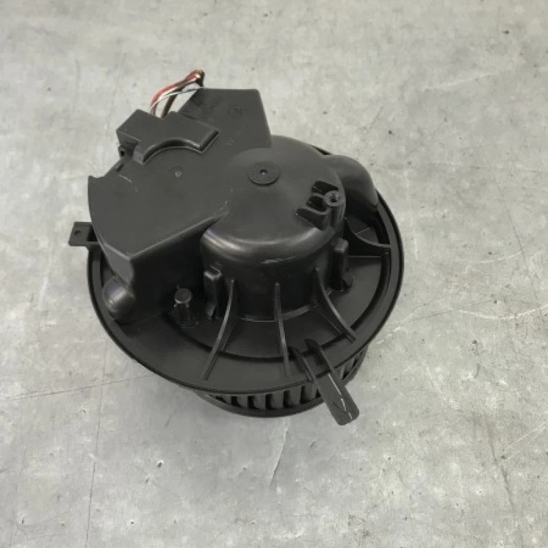 Ventilator aeroterma bord Volkswagen Passat B6 2009