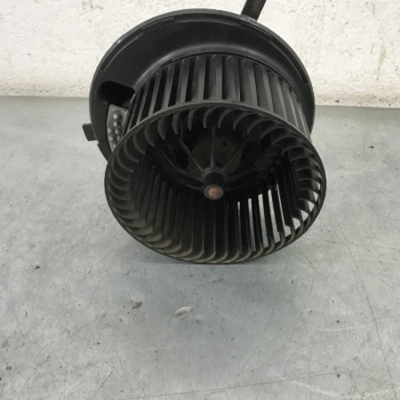 Ventilator aeroterma bord / Volkswagen Passat B6 2009 / Climatizare