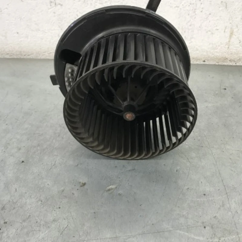 Ventilator aeroterma bord / Volkswagen   2010 / Climatizare