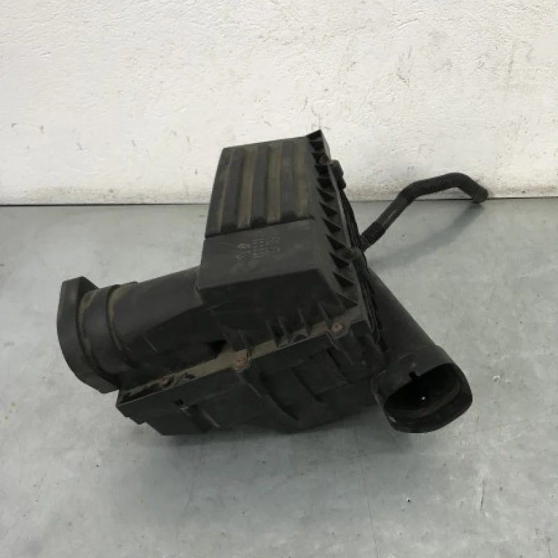 Carcasa filtru aer / Volkswagen   2010 / Motor, racire si evacuare