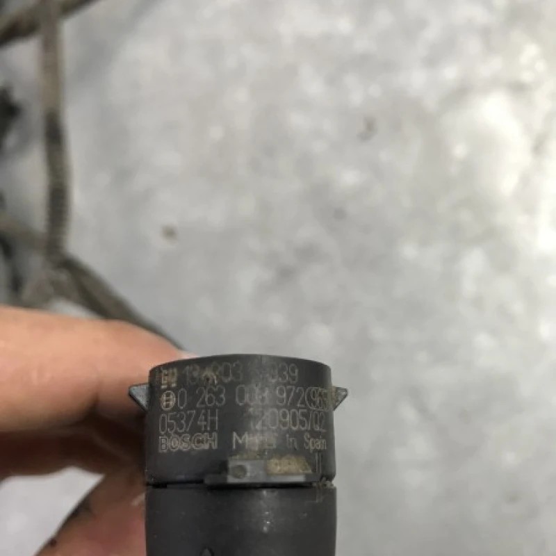 Instalatie cu Senzori parcare bara spate / Opel Corsa D 2013 / Audio si electronice