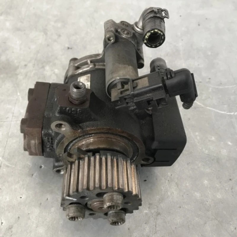 Pompa de injectie inalte / Volkswagen Golf MK6 2010 / Motor, racire si evacuare