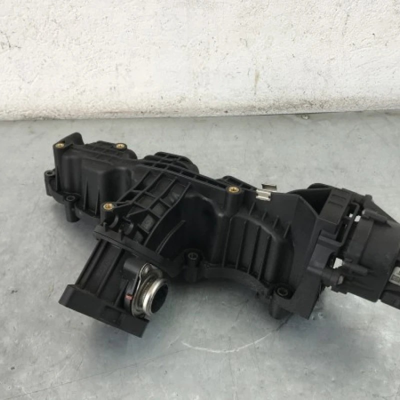 Galerie de admisie cu motoras Volkswagen Golf MK6 2010
