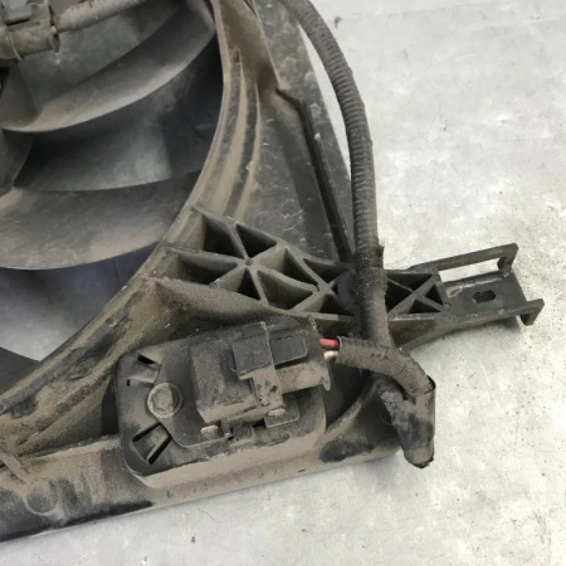 Electroventilator / Nissan Qashqai J10 2009 / Motor, racire si evacuare
