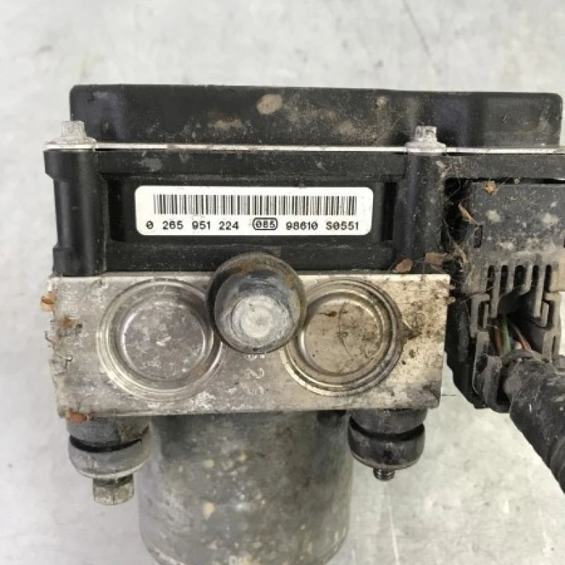 Pompa abs / Nissan Qashqai J10 2009 / Frane