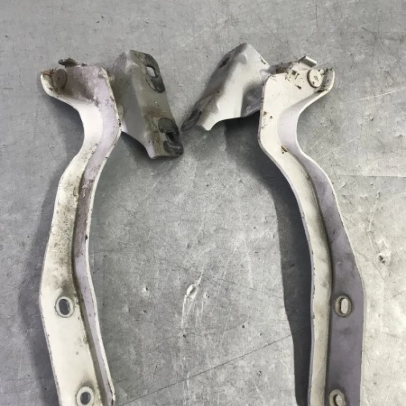 Balamale capota Nissan 