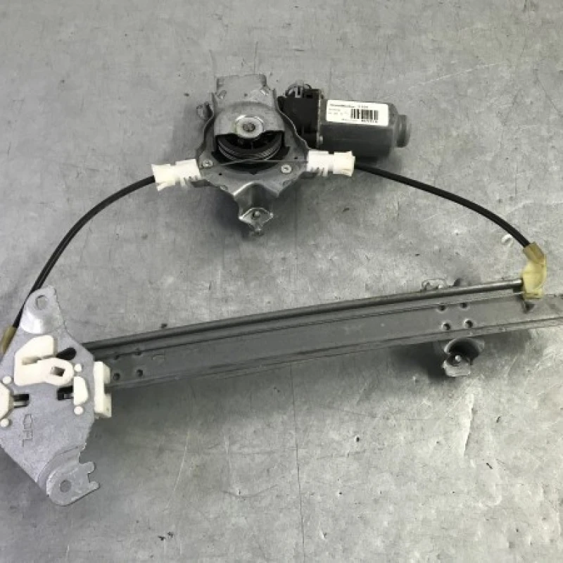 Macara geam stanga spate Nissan 