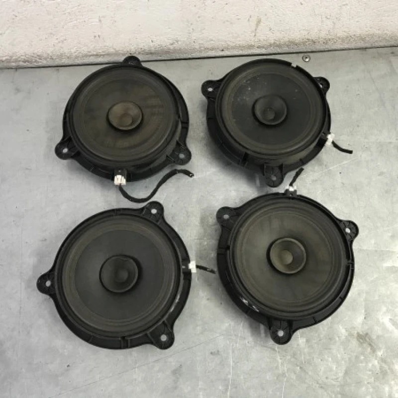 Boxe fata spate / Nissan Qashqai J10 2009 / Audio si electronice