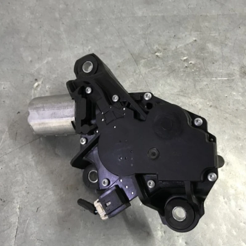 Motoras stergator haion Nissan 
