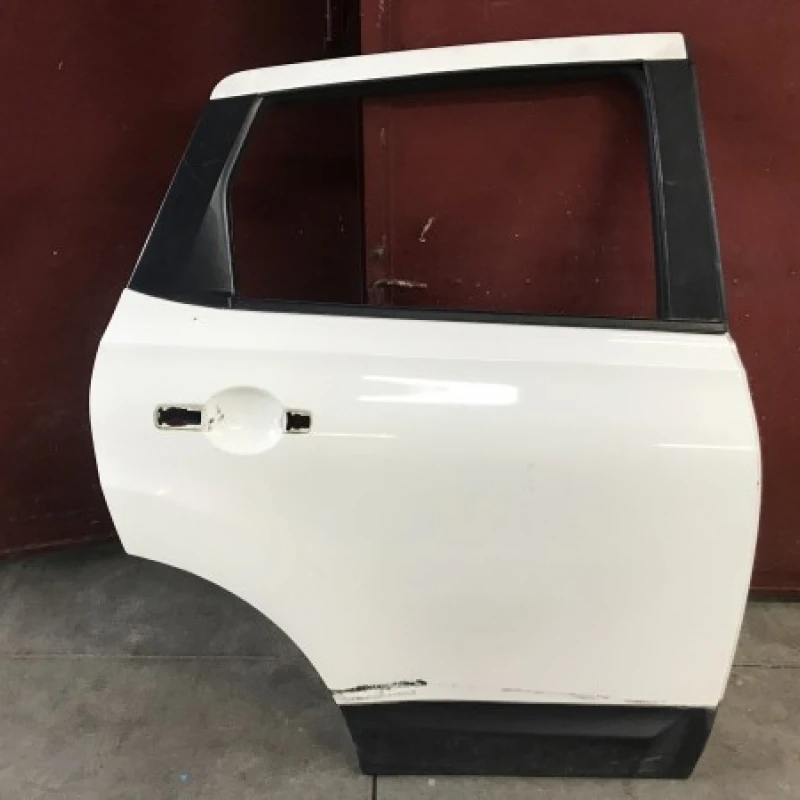 Usa dreapta spate Nissan 