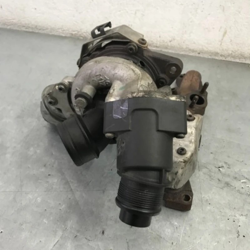 Turbosuflanta turbo turbina / Volkswagen Golf MK6 2010 / Motor, racire si evacuare