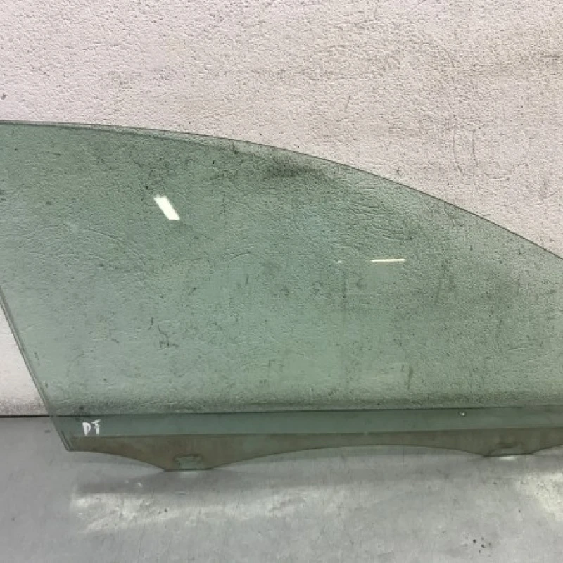 Geam dreapta fata Volkswagen 